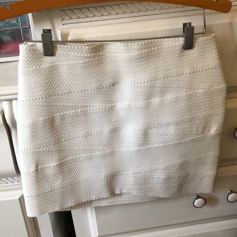 H&M White Body-con Skirt